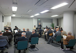 定例会の様子の写真