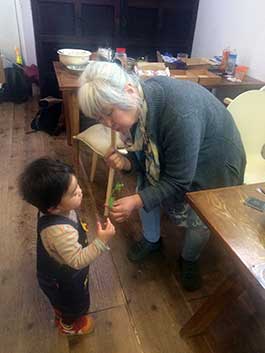 子どもにも人気の清子さんの写真